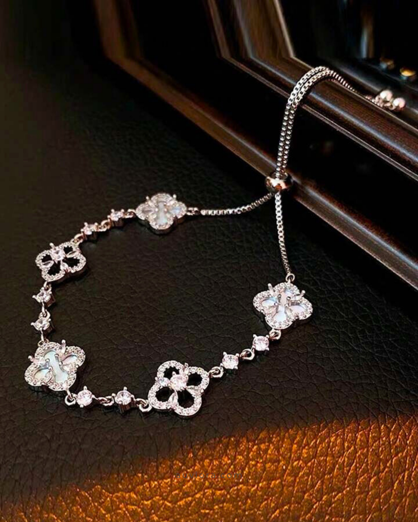 Kaia® Clover Bracelet